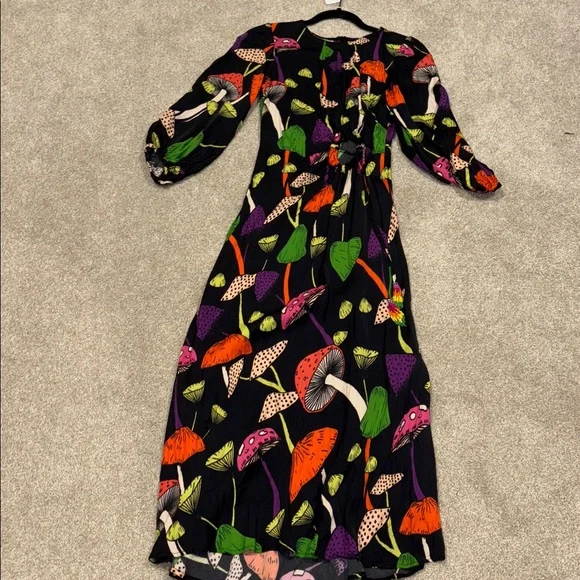 Farm rio mushroom dress XS darling !!!! - Picture 8 of 8